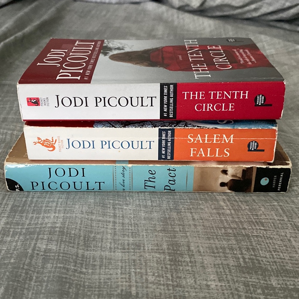 Jodi Picoult Book Set